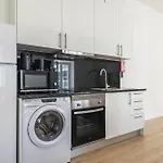 Апартаменти Downtown 1 Bedroom E - 150m From The