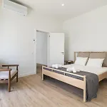 Downtown 1 Bedroom E - 150m From The